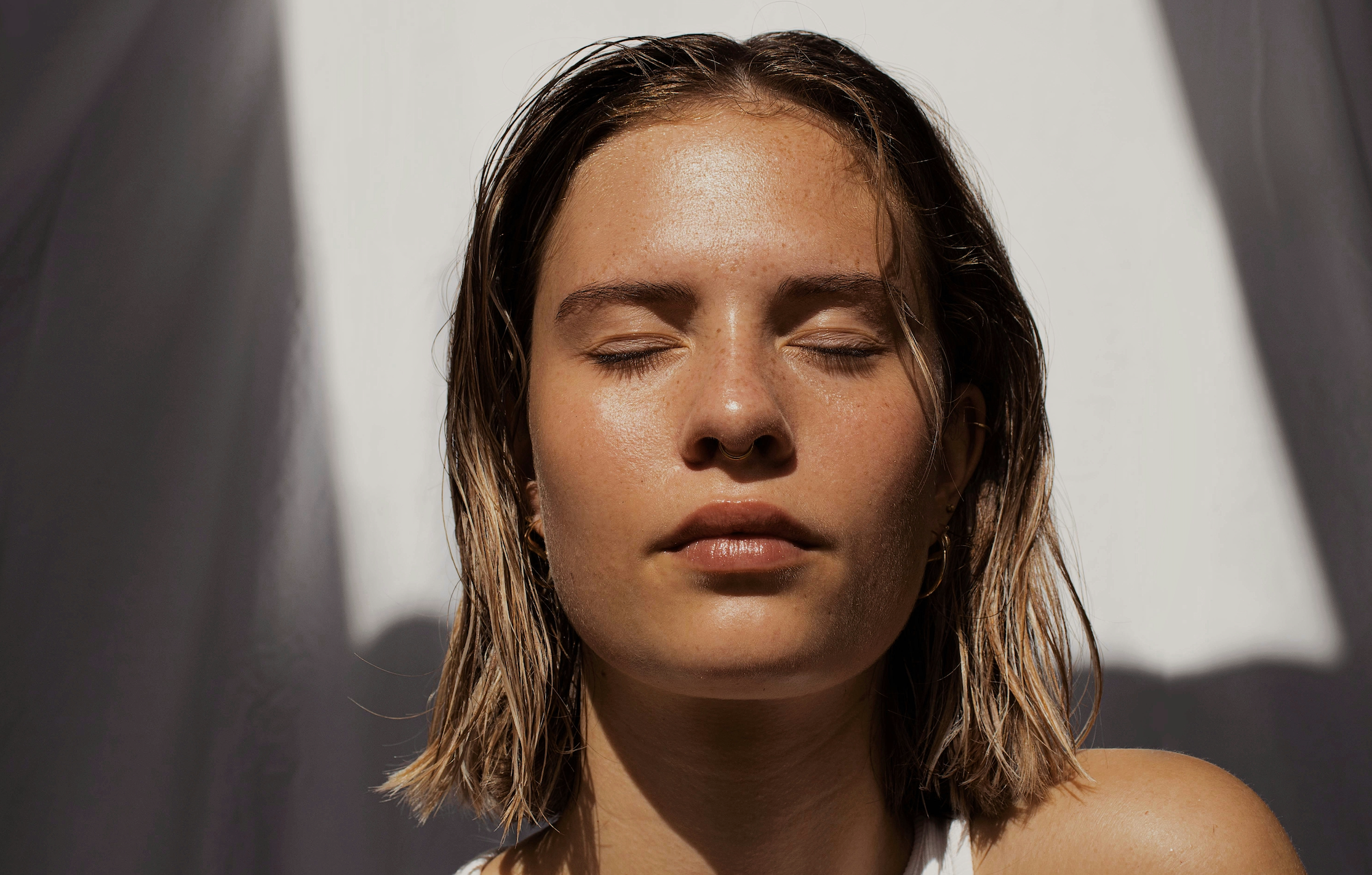 How to Achieve Radiant Skin: Tips for a Glowing Complexion All Year Round